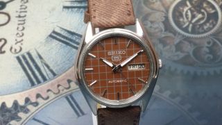 Vintage Seiko 5 Automatic Movement Day Date Dial Wrist Watch OC244, 4