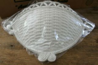 Vintage Home Interiors Homco Large White Plastic Wicker Wall Basket Planter