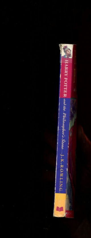 Rowling,  J.  K.  : Harry Potter and the Philosopher ' s Stone Paperback 1st/1st Can 2