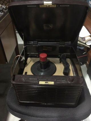 Vintage Rca Victor 45 - Ey - 3 Bakelite 45 Rpm Record Player