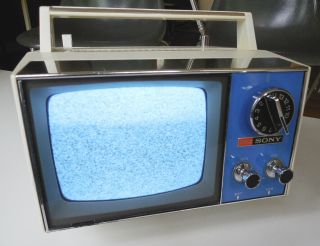 1970s Mini 5 " Sony Tv - 510 - U Solid State Portable Tv Blue