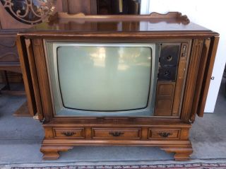 Vintage Zenith Floor Model Television/TV Stand Theater Electronic Wine Bar 5