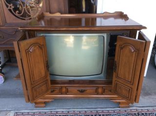 Vintage Zenith Floor Model Television/TV Stand Theater Electronic Wine Bar 6