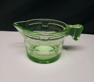 Vintage Vaseline Uranium Glass Measuring Cup.  2 Cup 16oz.
