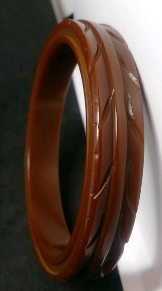 Vtg Bakelite Bangle Bracelet Deep Carved Fall Circle Flower Milk Chocolate Brown