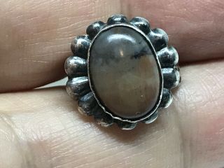 Vintage Navajo Sterling Silver Old Pawn Petrified Wood Small Ring (sz 5.  75)