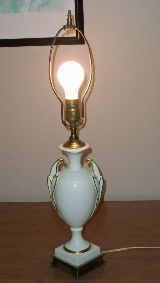 Vtg Porcelain & Brass Neoclassical 26 " Table Lamp White Gold Accents York