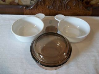 3 Vintage Corning Ware Grab It Bowls 2 White P - 150 - B,  1 Amber 150 - B W/ Lid