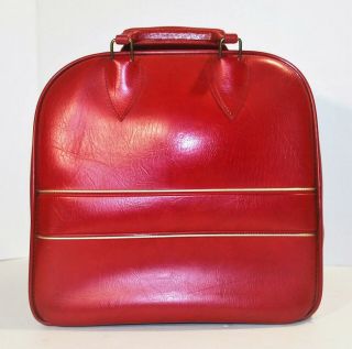 Brunswick Vintage Red Leather With Gold Trim Bowling Bag - Metal Rack