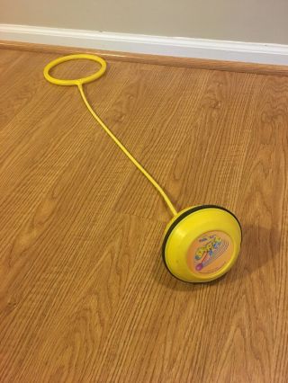 Vintage Hasbro Tiger 1997 Yellow Skip - It With Counter