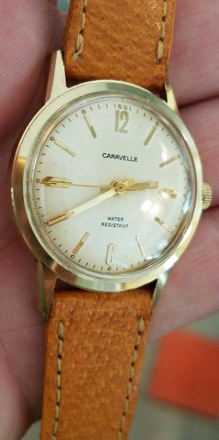 Vintage 1973 Caravelle Watch 17 Jewels 33mm Keeps Good Time