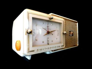 Vintage Old 50s Eames Era Bulova Mid Century Modern Art Deco Antique Clock Radio