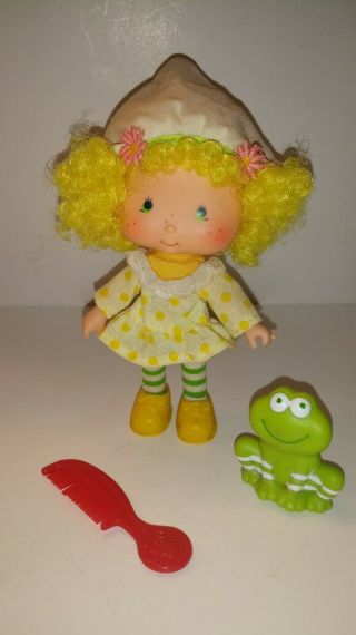 Vintage 1979 Lemon Meringue Doll Clothes Comb Pet Frog Strawberry Shortcake