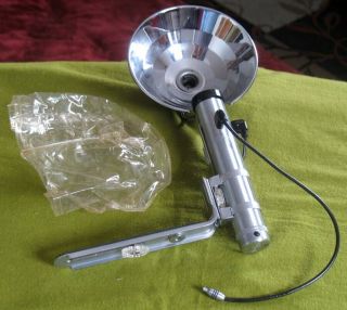 Vintage Minicam Synchron Flash Bulb Flash Gun W/ Cables,  Camera Base Mount