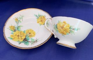 VINTAGE PARAGON TEA CUP WITH YELLOW ROSES BONE CHINA MADE IN ENGLAND 4