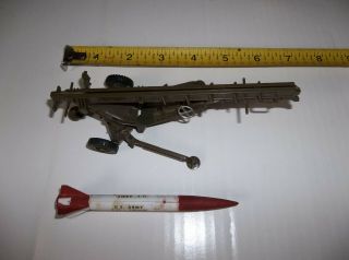 Vintage 1950 ' s Monogram Little John MX47 Missle with Mobile Launcher ONLY,  1/35 5
