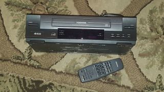 Toshiba W - 412 Vcr 4 - Head Vhs Player Recorder/tested & With Remote