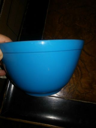 Vintage Pyrex Blue 1 1/2 Pint Round Mixing Bowl 401 Euc
