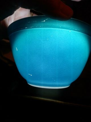 VINTAGE PYREX BLUE 1 1/2 pint ROUND MIXING bowl 401 EUC 4