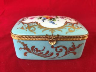 Fine Vintage French Limoges Porcelain Hand Painted Trinket Box.