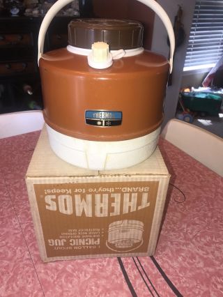 Thermos Vtg 1 - Gallon Plastic Water Jug Cooler Brown 7743 Insulated Picnic