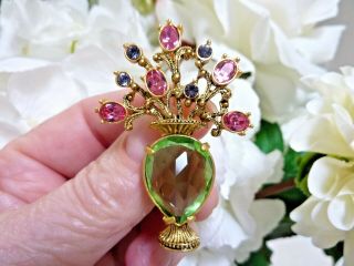 Pretty Vintage Crystal Glass & Rhinestone Flower Vase Bouquet Pin Brooch Floral