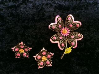 Vintage Art Signed Fashion Costume Jewelry.  Brooch,  Pin.  Clip Earrings.  Flower.