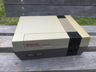 Vintage Nintendo Nes Console Nes - 001 Console Only  1985