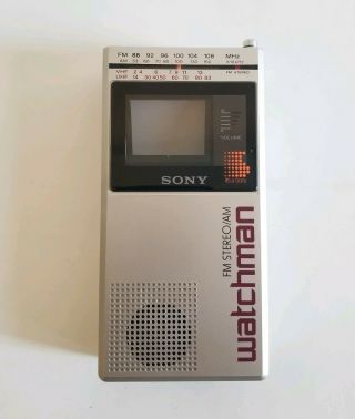 Sony Watchman FD - 30A portable AM FM radio TV VHF UHF 2