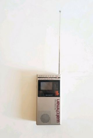 Sony Watchman FD - 30A portable AM FM radio TV VHF UHF 3