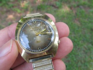 Vintage Bulova Accuquartz 10kt Gold Plated Mens Watch Nr