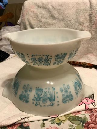 Pyrex 2 Vtg Cinderella Mixing Bowls Amish Butterprint Turquoise White 443 444