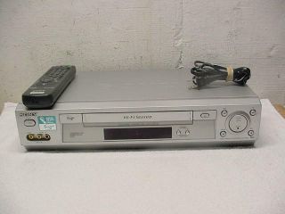 Top Of Line Sony Vcr Has Remote Model Slv - N700