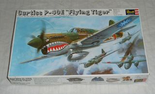 Vintage 1969 Revell Curtiss P - 40e Flying Tiger Fighter 1:32 Scale Model H - 238