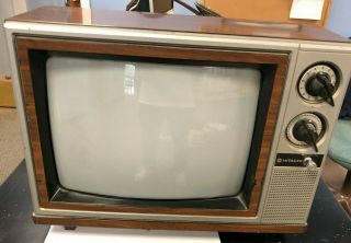 Hitachi Ct1322 14 " Color Tv 1983