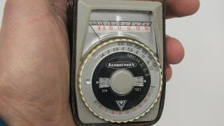 Leningrad 4 Vintage Soviet Light Meter,  Exposure Meter In Case.  Made In Ussr