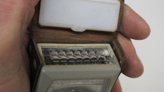 LENINGRAD 4 Vintage Soviet Light Meter,  Exposure Meter in Case.  Made in USSR 2
