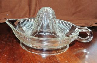 Vintage Depression Glass Ribbed Clear Glass Reamer Juicer With Handle And Spout