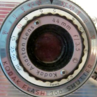 VTG BROWN CASE & FLASH KODAK PONY 135 35mm FILM CAMERA with A FLASH ATTACHMENT 3