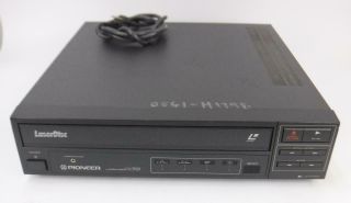 Pioneer LD - V2200 CX System LaserVision LaserDisc Player - & 2