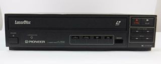 Pioneer LD - V2200 CX System LaserVision LaserDisc Player - & 6