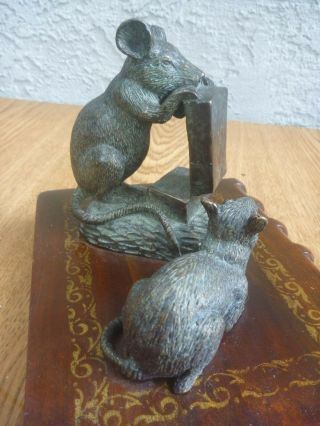 VINTAGE AFTER MAITLAND SMITH PATINATED BRONZE MICE ON MAHOGANY BOOK PAPER HOLDER 3