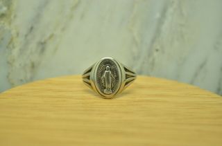 925 Sterling Silver Vintage Virgin Mary Ring Size 8.  5 24986