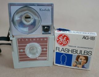 Kodak Hawkeye Flashfun 127 Film Camera,  With Ge Ag - 1b Flashbulbs,