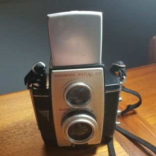 Vintage Kodak Brownie Reflex 20 Camera with Strap - or Display 2