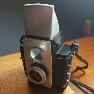 Vintage Kodak Brownie Reflex 20 Camera with Strap - or Display 3