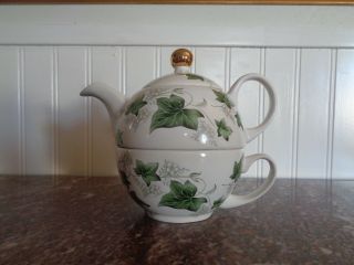 Vintage Arthur Wood & Son Shaffordshire 1 Quart Teapot With Ivy 6504 Stackable