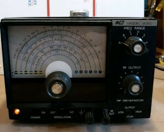 Vintage B&k Model 2050 Rf Generator Powers On But No Way To Test