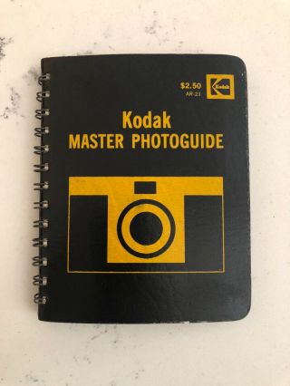 Vintage Pocket - Sized Kodak Master Photoguide Book 0 - 87985 - 054 - X
