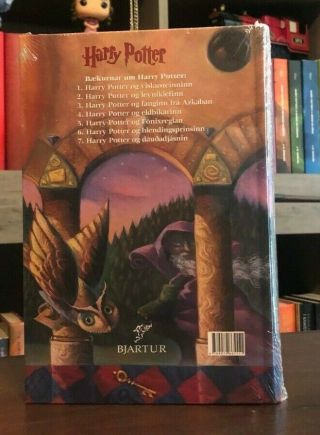 Icelandic Translation of Harry Potter and the Philosopher ' s Stone,  HC,  Rowling 2